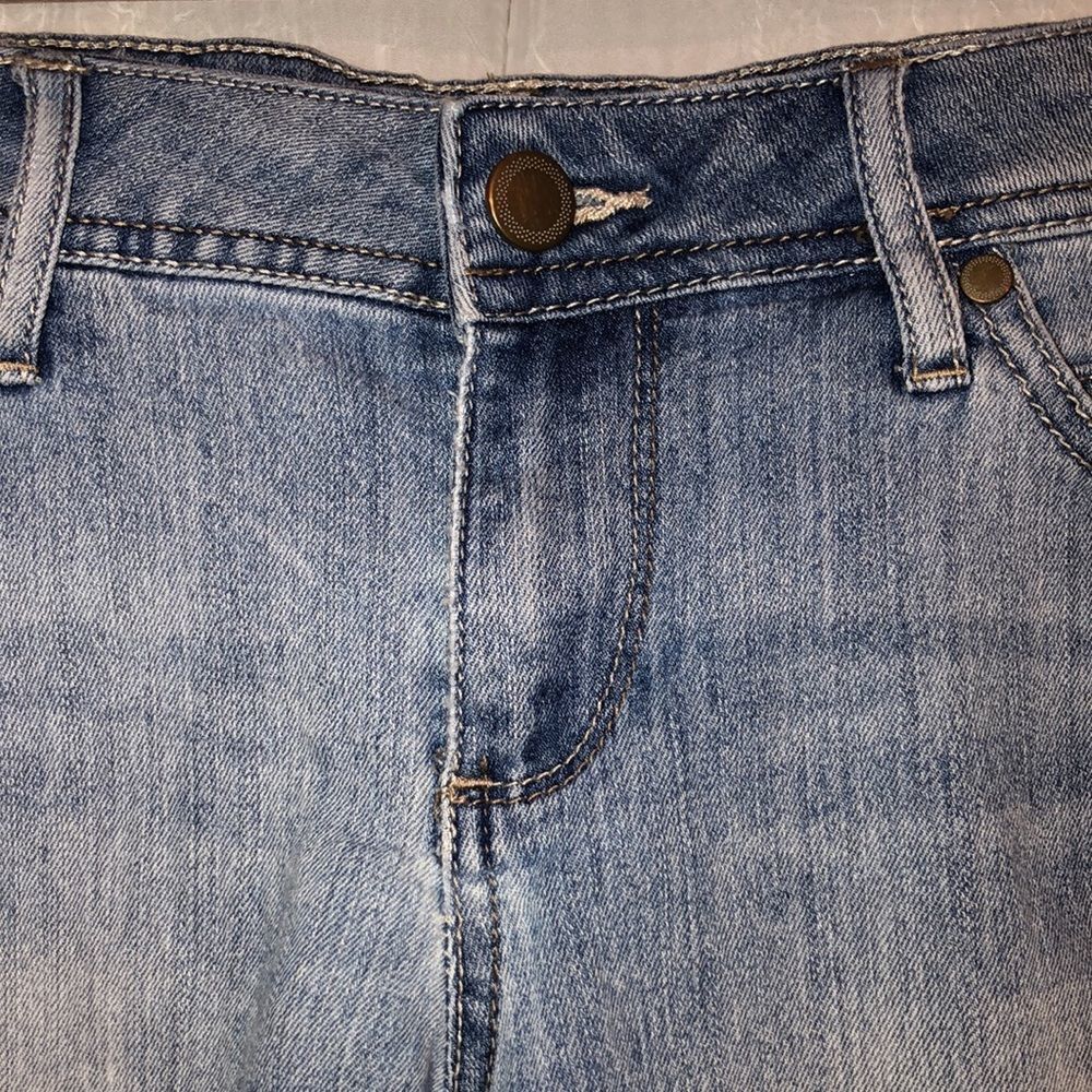 Sonoma 4 Vintage Wash Brass Color Studded Blue Denim Shorts - Picture 5 of 16